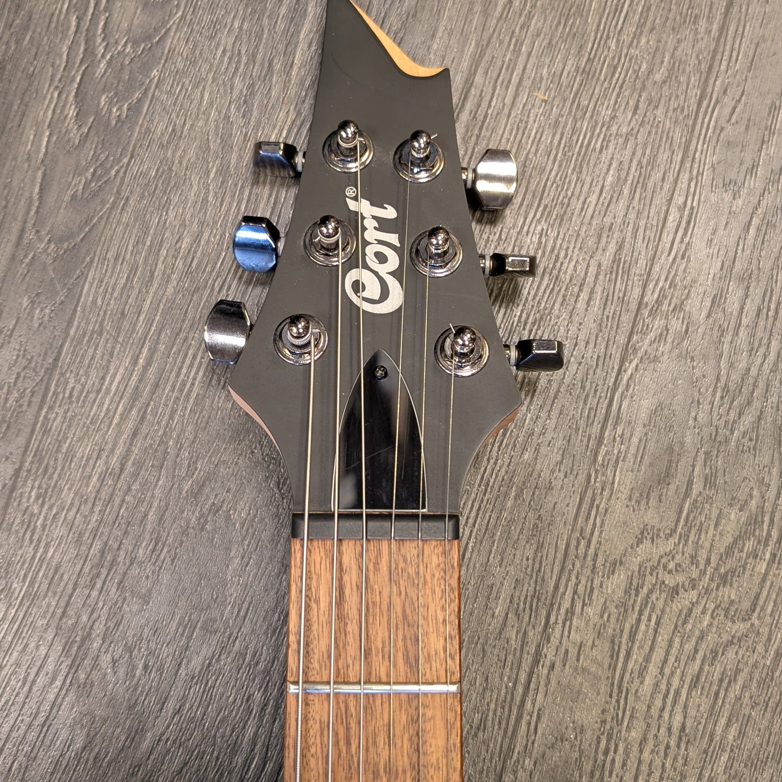 Pre Owned X-6 Black