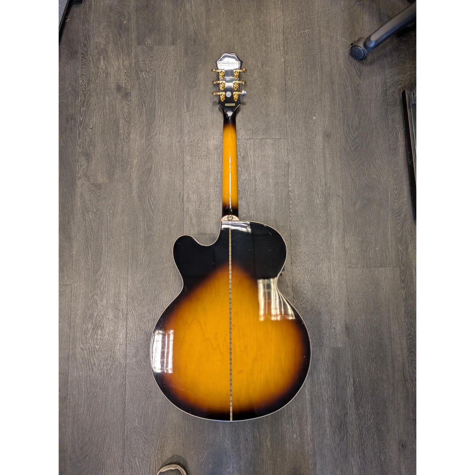 (SOLD) EJ-200 SCE VS Electro Acoustic pre Loved