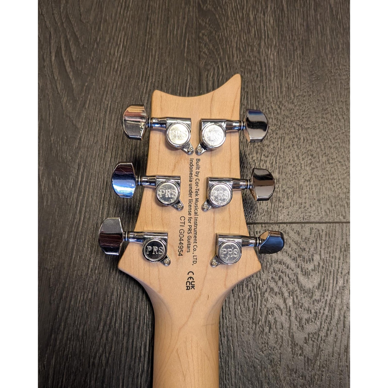 SE CE 24 Blood Orange(Pre Loved - Mint)